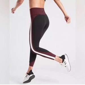 Athleta Crunch Colorblock 7/8 Tight Leggings Small Black/ Antique Burgundy